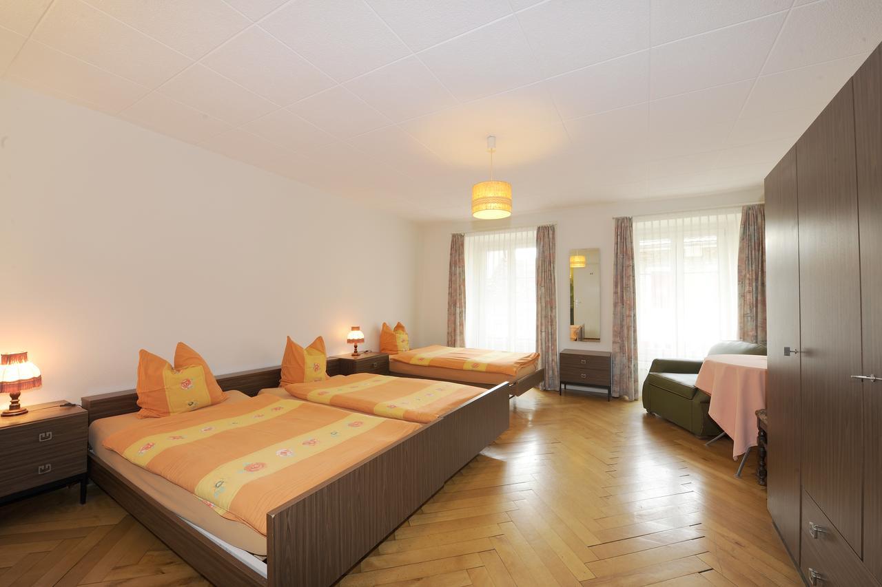 Hotel De La Croix-Blanche Cressier ภายนอก รูปภาพ